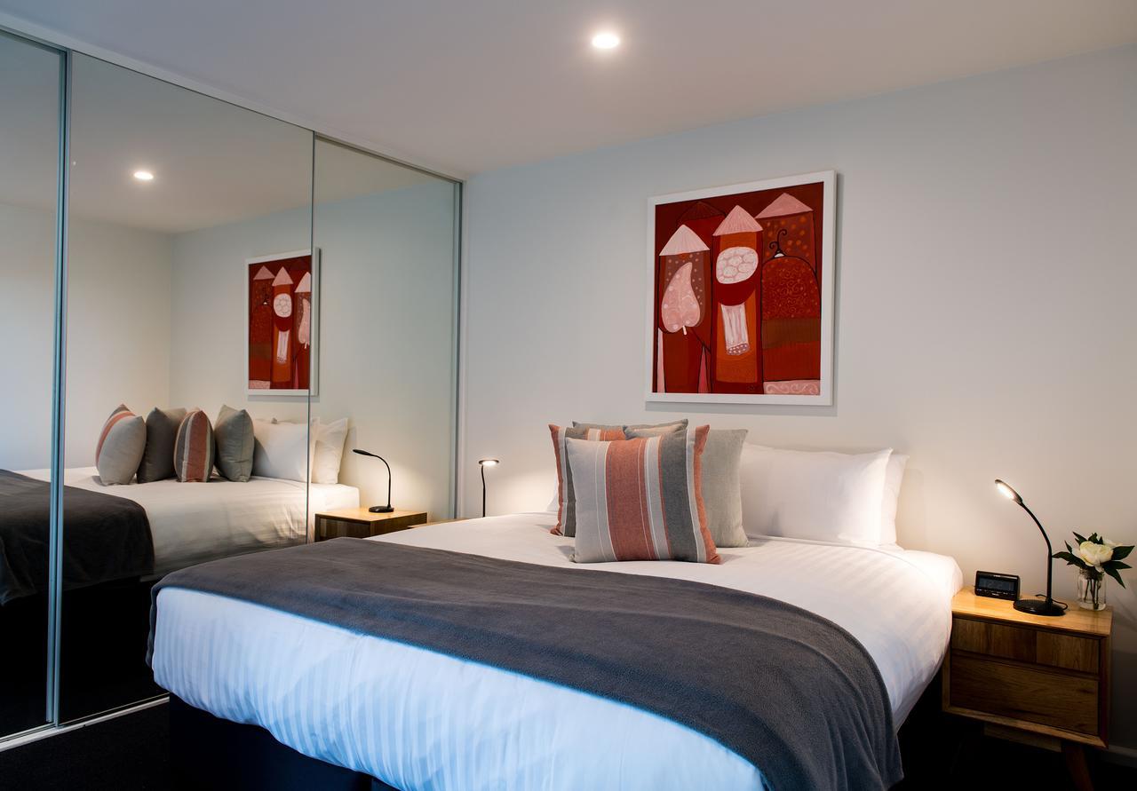 Sullivans Cove Apartments Hobart Exterior foto A bedroom at the hotel