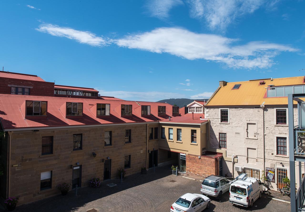 Sullivans Cove Apartments Hobart Exterior foto The Old Biscuit Mill